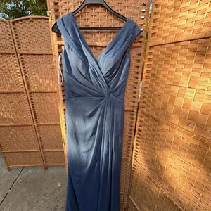 ~Jade by Jasmine~ Bridal Gown - Size 4